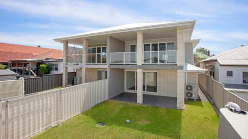 Valley Homes builder newcastle hunter maitland duplex