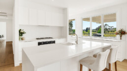 Valley Homes Acreage Louth park kitchen island