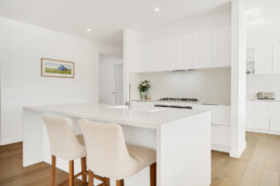 Valley Homes Acreage Louth park kitchen island