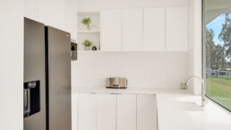 Valley Homes Acreage Louth park kitchen butlers