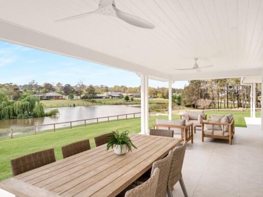 Valley Homes Acreage Louth park exterior rural alfresco