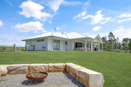 Valley Homes Acreage Louth park exterior rural