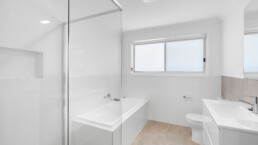 Home builder Chisholm bathroom