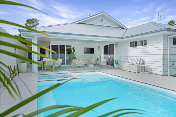 Maitland heritage build outdoor living swimming pool